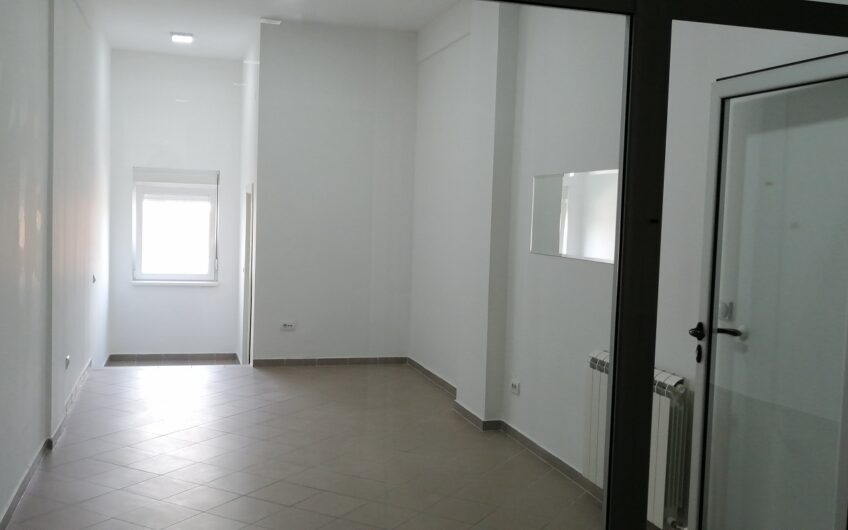 Lokal u Vojvode Stepe, 25m2