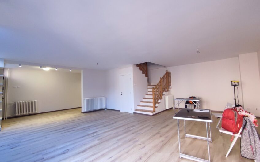 Bežanijska kosa, kuća, za PP, PO+PR+1, 200m2