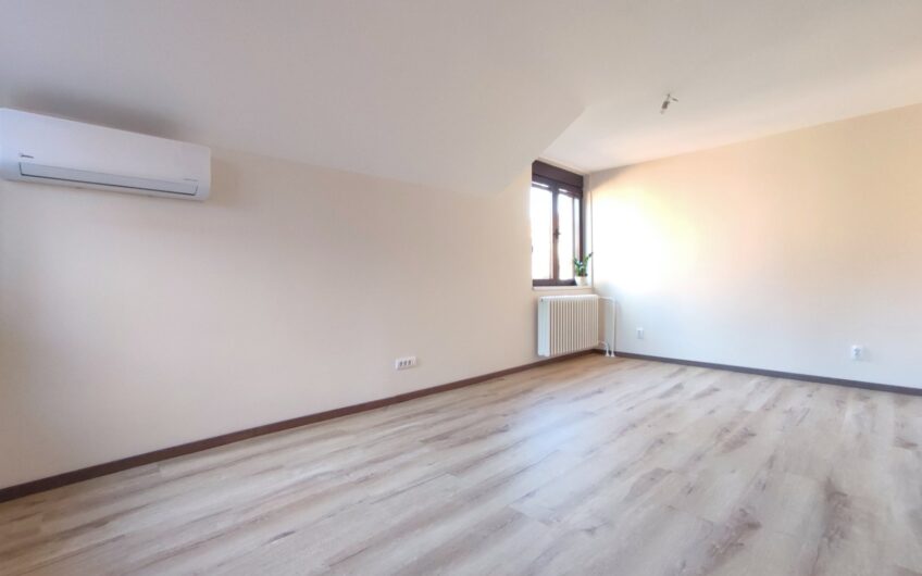 Bežanijska kosa, kuća, za PP, PO+PR+1, 200m2