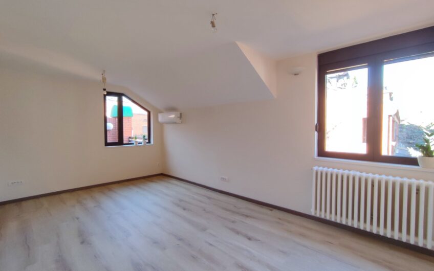 Bežanijska kosa, kuća, za PP, PO+PR+1, 200m2