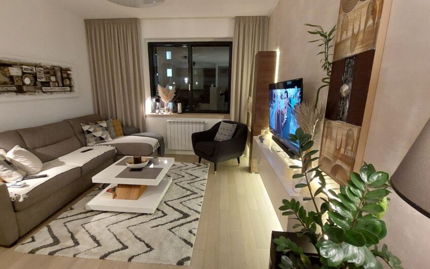 A blok, Jurija Gagarina, lux, 40m2, 2.0