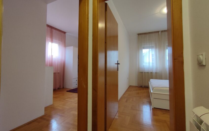 Zemun, ul. Grmečka, 79m2, 3.0, nov