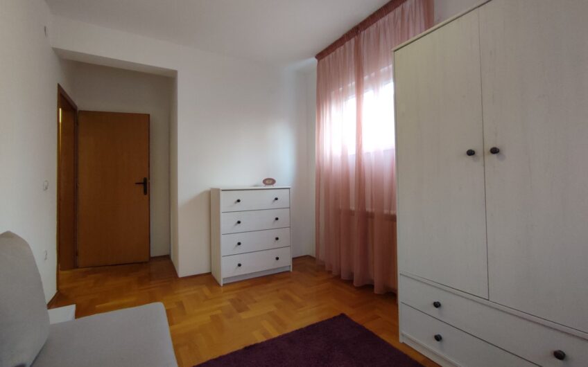 Zemun, ul. Grmečka, 79m2, 3.0, nov