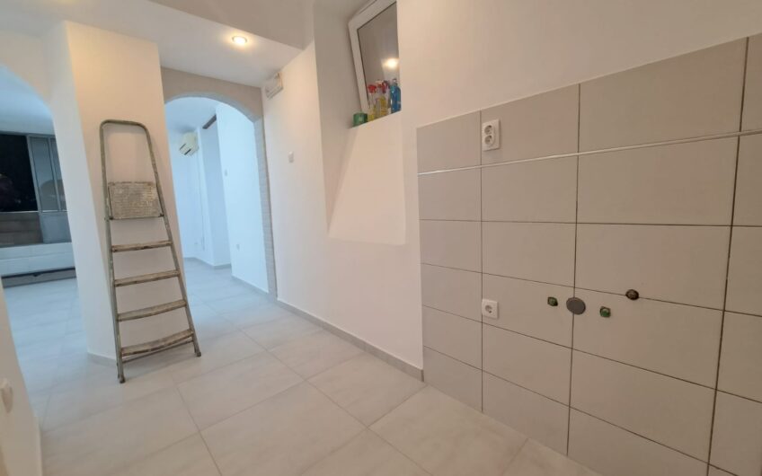 Odličan lokal u centru Zemuna, 32m2