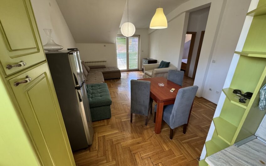 Cvetanova Ćuprija, 56m2, 3.0, terasa, namešten