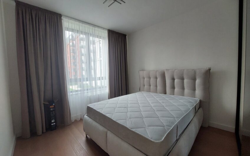 Nov, luks stan u Quartetu