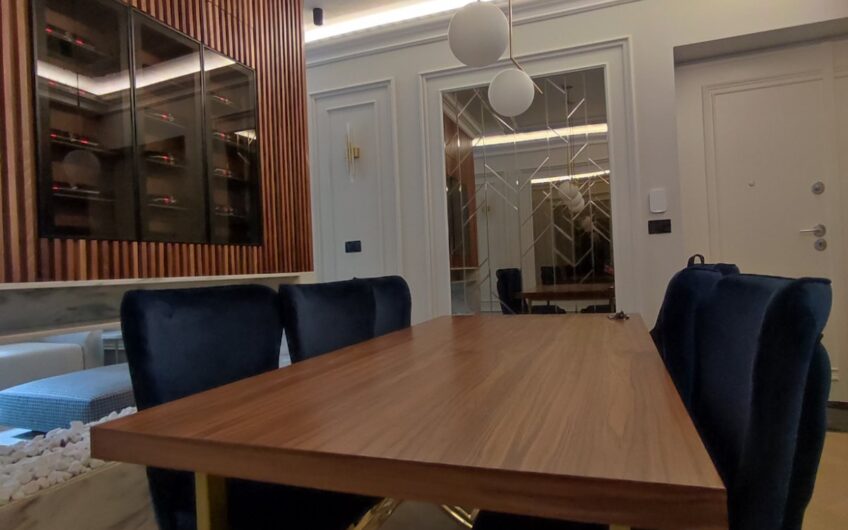 Krunska, salonac 100m2, 4.0 , luksuzno opremljen