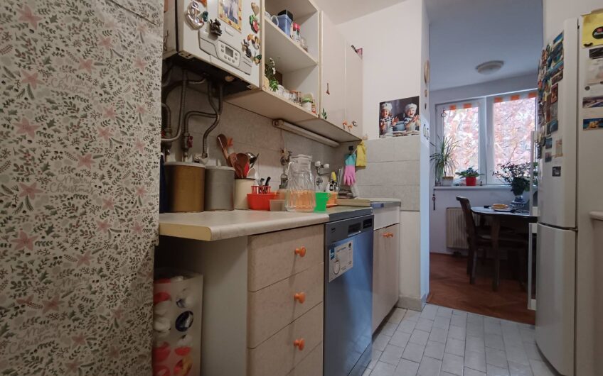 Odličan dvoiposoban stan