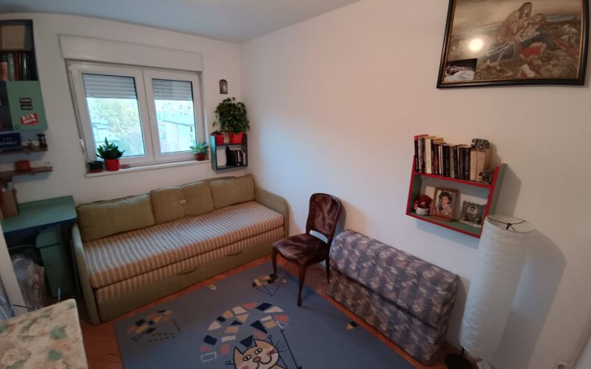 Odličan dvoiposoban stan